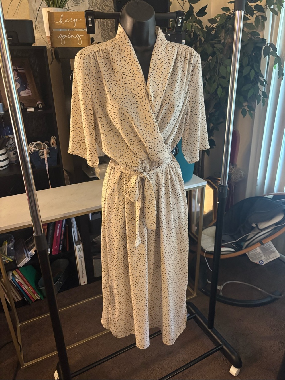 Women's Cream Printed Wrap Dress Robe